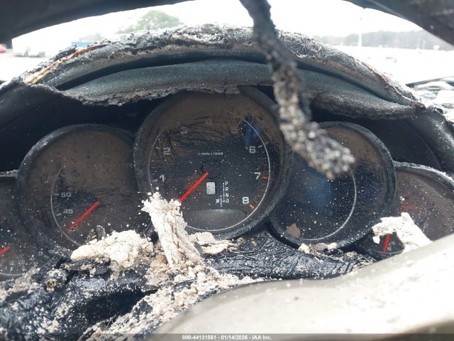 44131561 :رقم المزاد ، WP1AA2A27JKA06962 vin ، 2018 Porsche Cayenne Platinum Edition مزاد بيع
