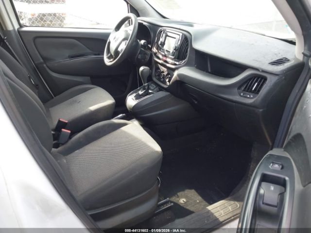 2018 RAM PROMASTER CITY ZFBERFAB4J6L64972 Photo 4