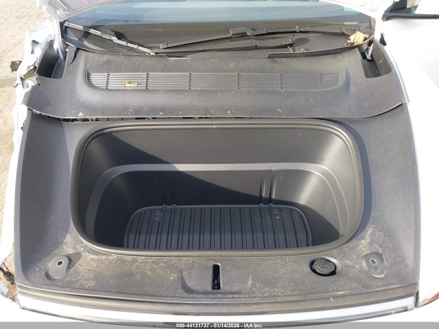 2026 TESLA MODEL Y 7SAYGDEE8TA456828 Photo 9