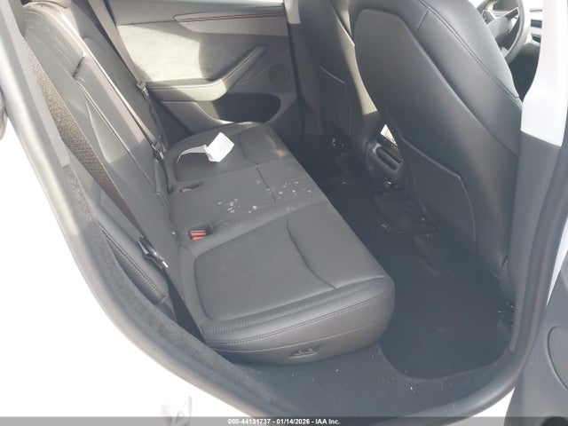 2026 TESLA MODEL Y 7SAYGDEE8TA456828 Photo 7