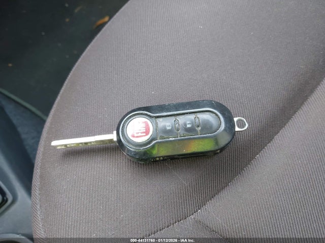 2015 FIAT 500 3C3CFFAR7FT501527 Photo 10