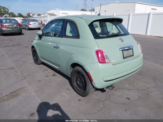 2015 FIAT 500 3C3CFFAR7FT501527 Photo 2
