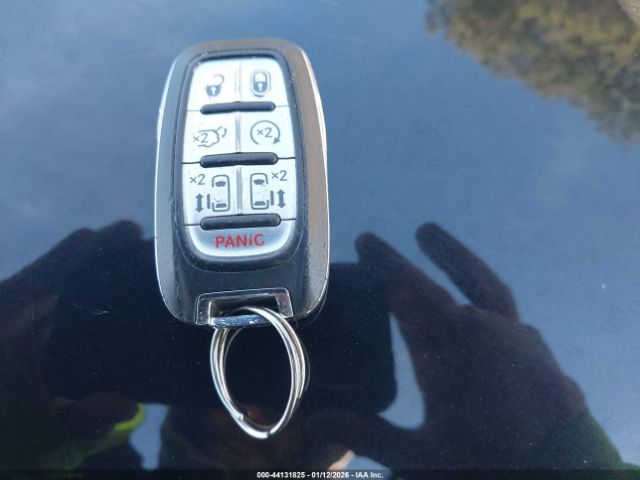 2020 CHRYSLER PACIFICA 2C4RC1BG0LR176393 Photo 10