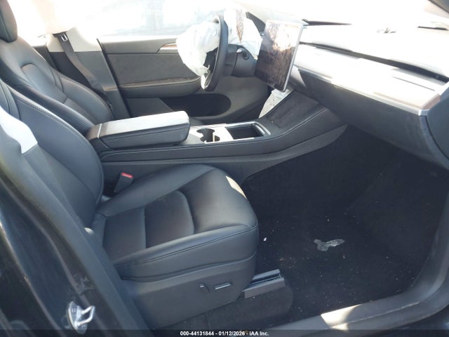 2024 TESLA MODEL Y 7SAYGDEDXRF053162 Photo 4