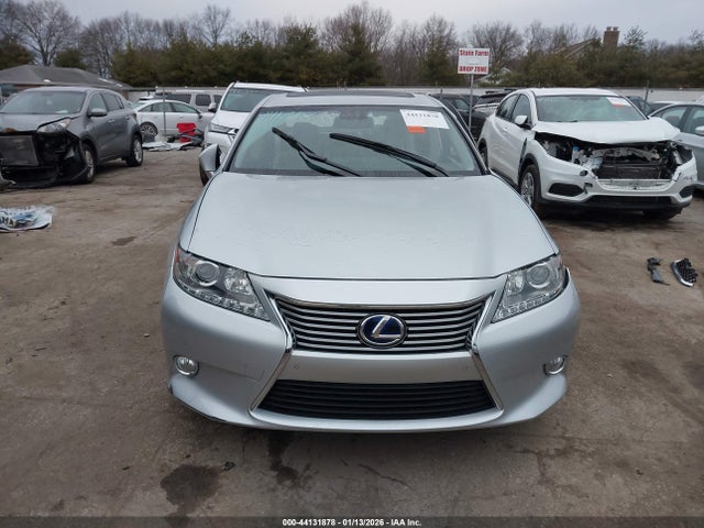 2013 Lexus Es 300h მანქანა იყიდება აუქციონზე, vin: JTHBW1GG1D2028124, აუქციონის ნომერი: 44131878