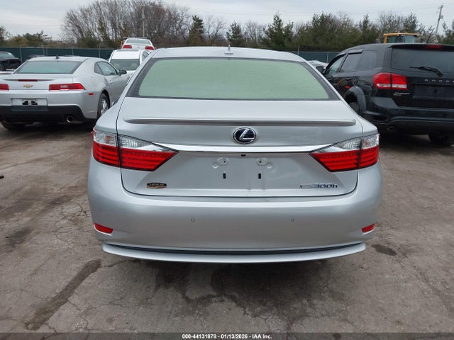2013 Lexus Es 300h მანქანა იყიდება აუქციონზე, vin: JTHBW1GG1D2028124, აუქციონის ნომერი: 44131878