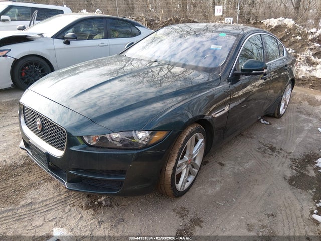 2017 JAGUAR XE SAJAK4BV1HA972874 Photo 1