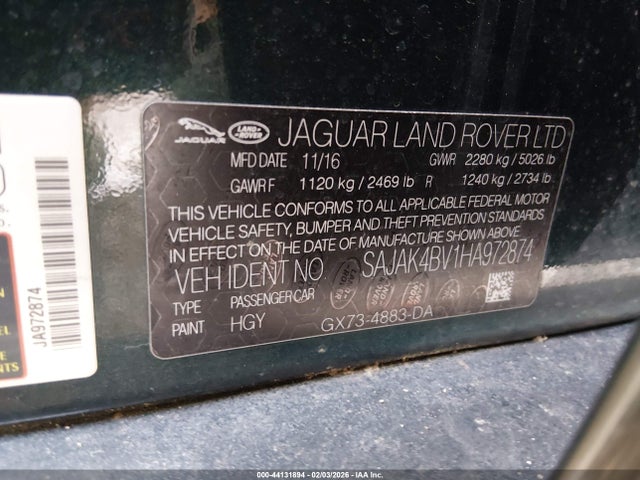 2017 JAGUAR XE SAJAK4BV1HA972874 Photo 8