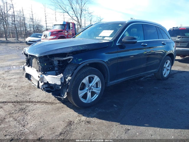 44131914 :رقم المزاد ، WDC0G4KB3JV073685 vin ، 2018 Mercedes-benz Glc 300 4matic مزاد بيع