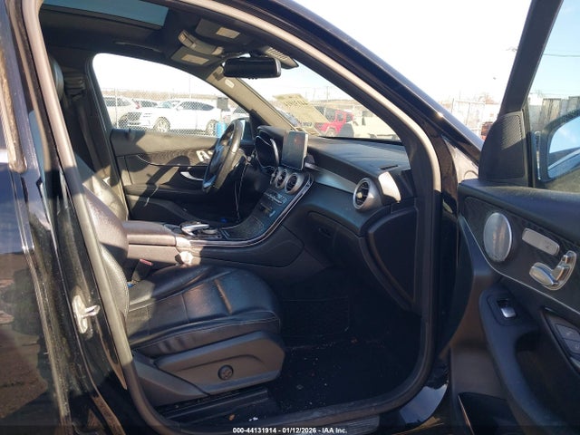 44131914 :رقم المزاد ، WDC0G4KB3JV073685 vin ، 2018 Mercedes-benz Glc 300 4matic مزاد بيع