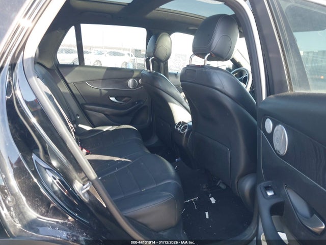 44131914 :رقم المزاد ، WDC0G4KB3JV073685 vin ، 2018 Mercedes-benz Glc 300 4matic مزاد بيع