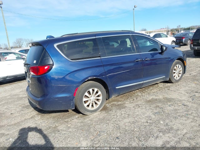 2017 CHRYSLER PACIFICA 2C4RC1BG0HR588093 Photo 3