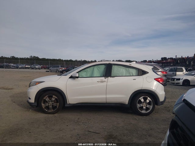 Honda HR-V LX 2017 3CZRU5H35HM720680 Image 14