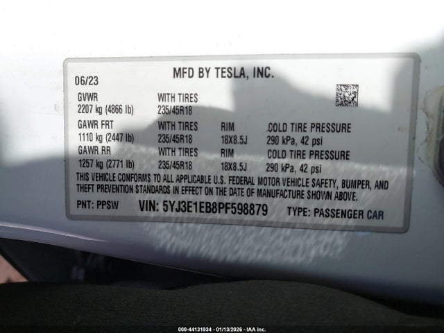 2023 TESLA MODEL 3 5YJ3E1EB8PF598879 Photo 8