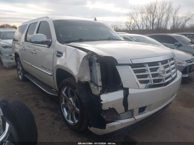 2009 CADILLAC ESCALADE ESV 1GYFK26239R275230