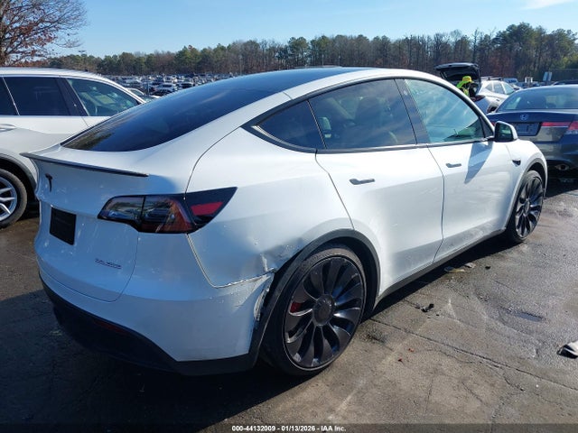2023 TESLA MODEL Y 7SAYGDEF6PF665311 Photo 3