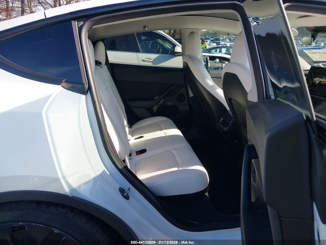 2023 TESLA MODEL Y 7SAYGDEF6PF665311 Photo 7