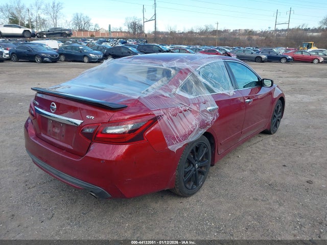 1N4AL3AP3HC240443 Nissan Altima 2.5 Sr