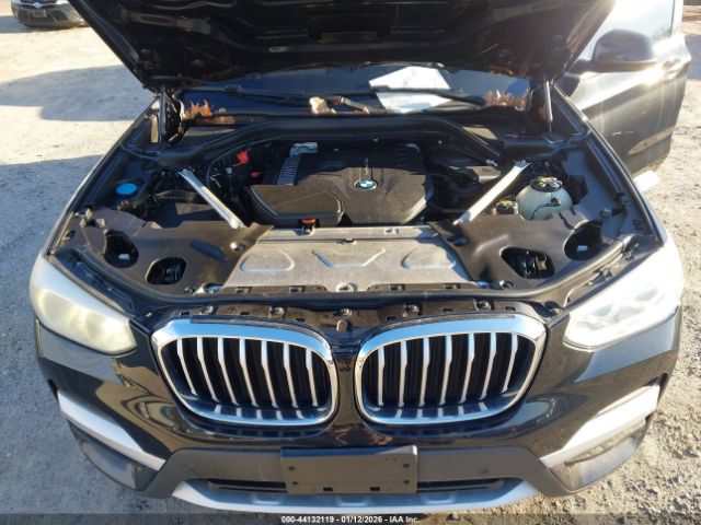 2018 BMW X3 5UXTR9C5XJLC74743 Photo 9