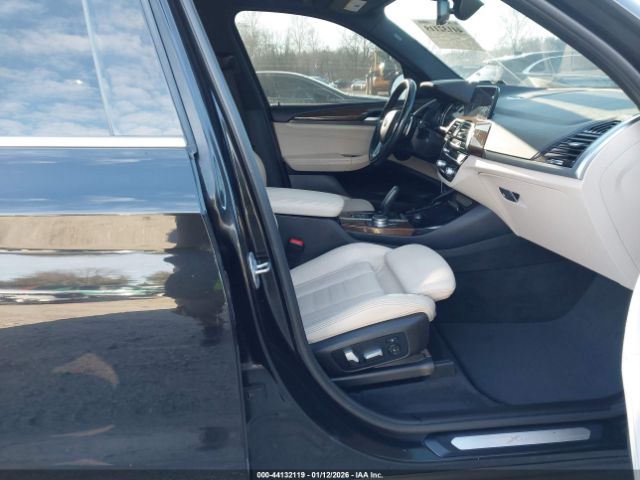 2018 BMW X3 5UXTR9C5XJLC74743 Photo 4