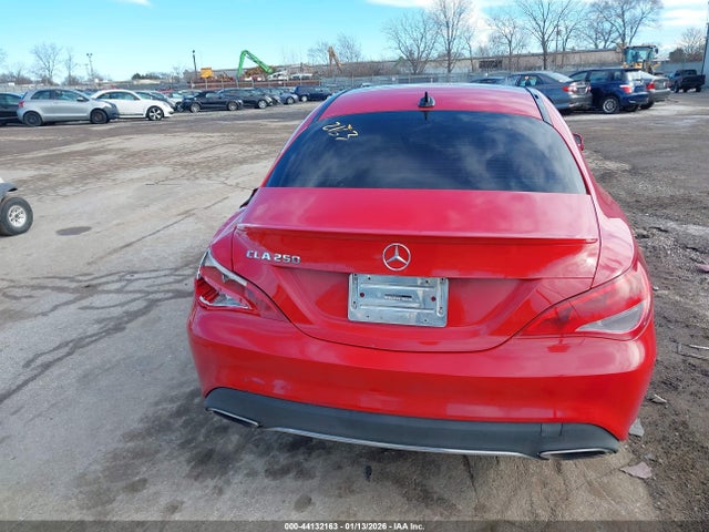 Mercedes-Benz CLA 250 2018 WDDSJ4EB3JN572505 Image 15