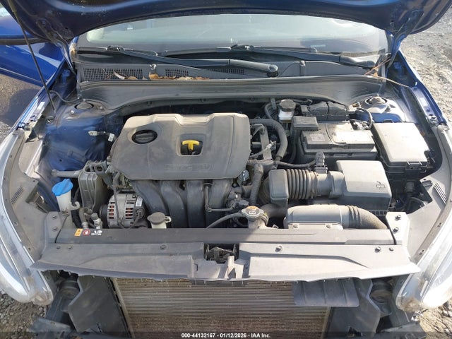 3KPF24AD0ME294252 KIA Forte Lxs