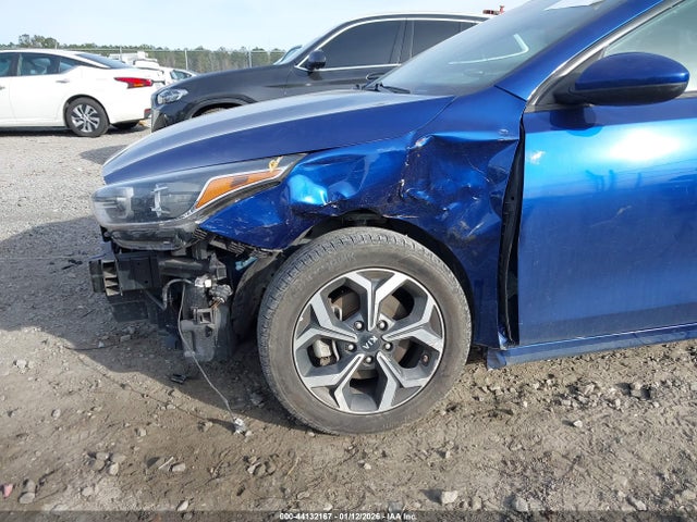 3KPF24AD0ME294252 KIA Forte Lxs