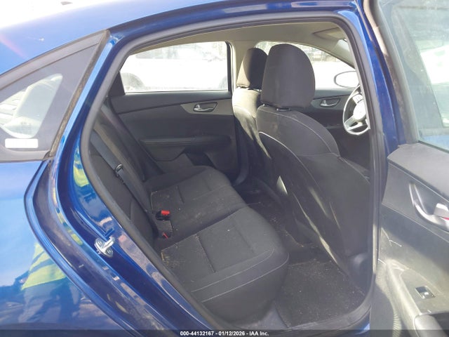 3KPF24AD0ME294252 KIA Forte Lxs