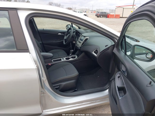 2017 CHEVROLET CRUZE 1G1BC5SM8H7226215 Photo 4