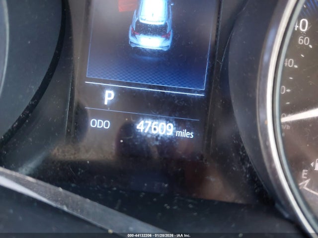 JTNKHMBX6K1047481 Toyota C-HR LE