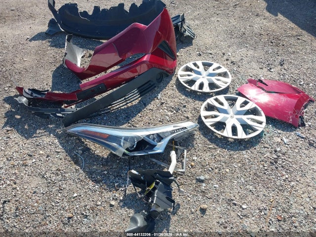 JTNKHMBX6K1047481 Toyota C-HR LE