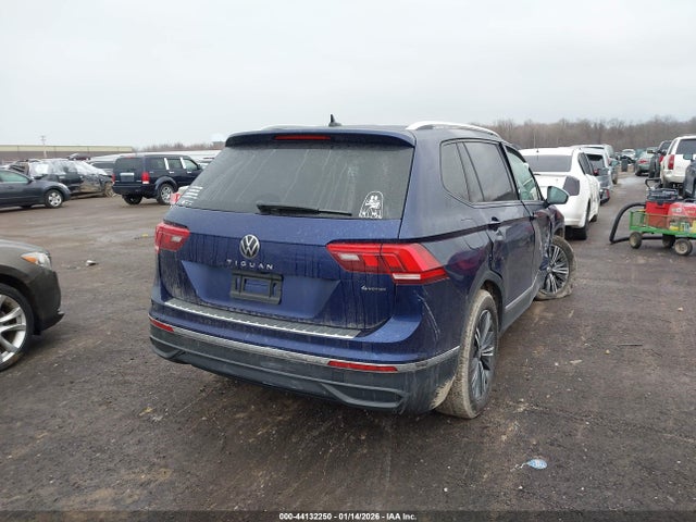 2024 VOLKSWAGEN TIGUAN 3VVAB7AX6RM224503 Photo 3