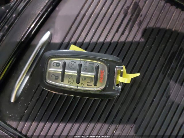 Продажа на аукционе авто 2021 Chrysler Pacifica Limited Awd, vin: 2C4RC3GG9MR536685, номер лота: 44132279