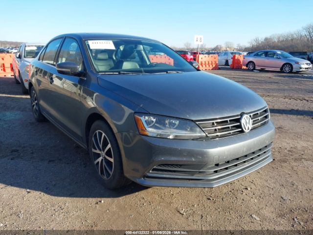 2018 VOLKSWAGEN JETTA 3VWDB7AJ1JM260639