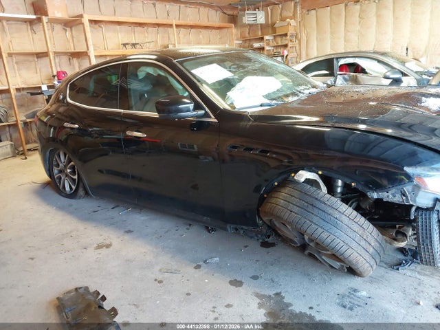 Продажа на аукционе авто 2018 Maserati Levante, vin: ZN661XUA9JX301277, номер лота: 44132398