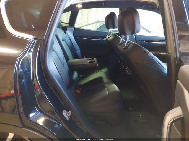 Продажа на аукционе авто 2018 Maserati Levante, vin: ZN661XUA9JX301277, номер лота: 44132398