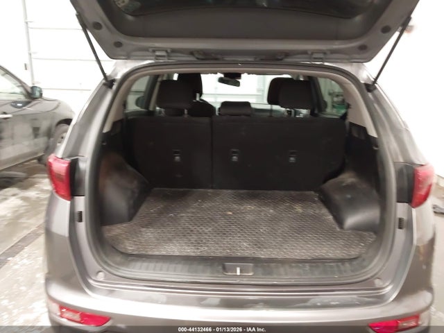 KNDPMCACXH7122607 KIA Sportage Lx