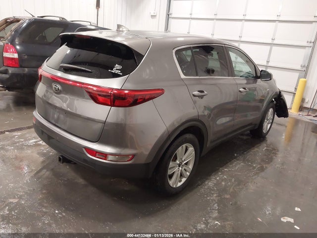 KNDPMCACXH7122607 KIA Sportage Lx