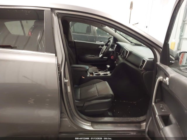 KNDPMCACXH7122607 KIA Sportage Lx