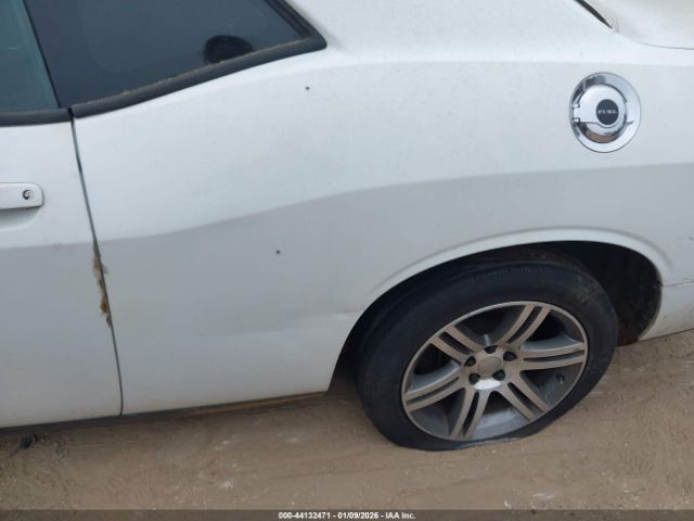 2013 DODGE CHALLENGER 2C3CDYAG4DH593010 Photo 5