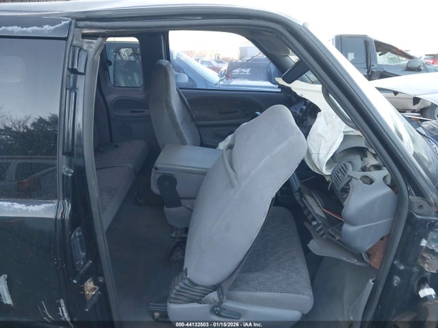 Продажа на аукционе авто 2001 Dodge Ram 1500 St, vin: 3B7HF13Z81G769912, номер лота: 44132503
