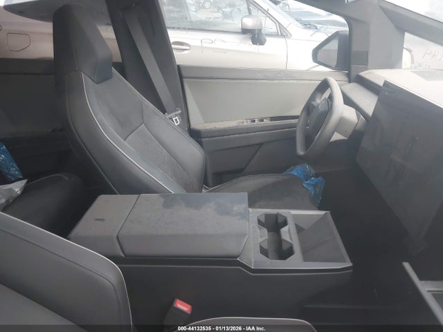 2025 TESLA CYBERTRUCK 7G2CEHED2SA066444 Photo 4