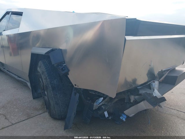 2025 TESLA CYBERTRUCK 7G2CEHED2SA066444 Photo 5
