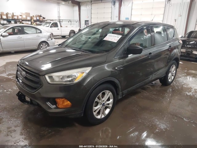 Ford ESCAPE S 2017 1FMCU0F77HUC34397 Image 2