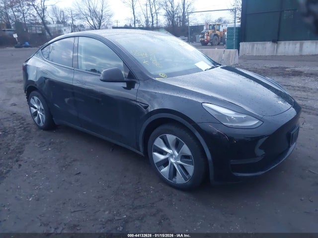 2023 TESLA MODEL Y 7SAYGDEE6PA190845 Photo 0