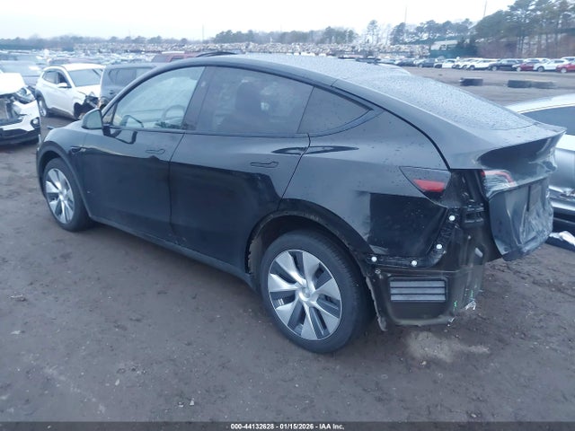 2023 TESLA MODEL Y 7SAYGDEE6PA190845 Photo 2