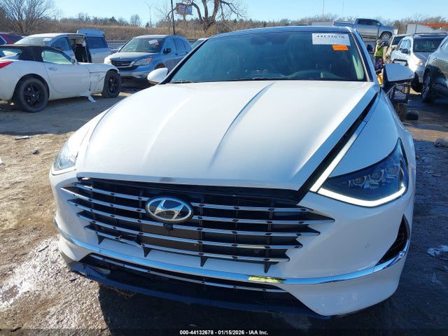 Продаж на аукціоні авто 2023 Hyundai Sonata Hybrid Limited, vin: KMHL54JJXPA066732, номер лоту: 44132678