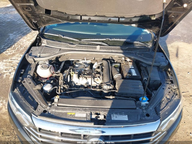 3VWN57BU1KM038012 Volkswagen Jetta 1.4t S