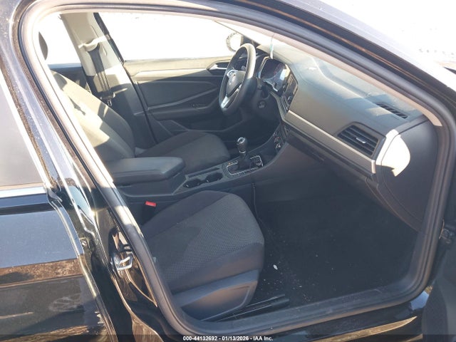 3VWN57BU1KM038012 Volkswagen Jetta 1.4t S