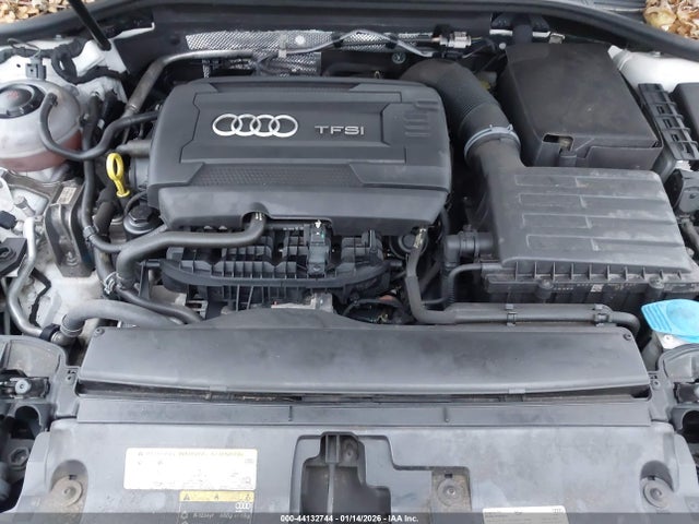 2018 Audi A3 2.0t Premium მანქანა იყიდება აუქციონზე, vin: WAUB8GFF0J1044143, აუქციონის ნომერი: 44132744